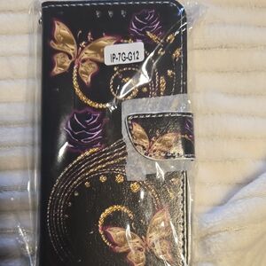 Butterfly Design Phone 7 Wallet Case - Black and Gold